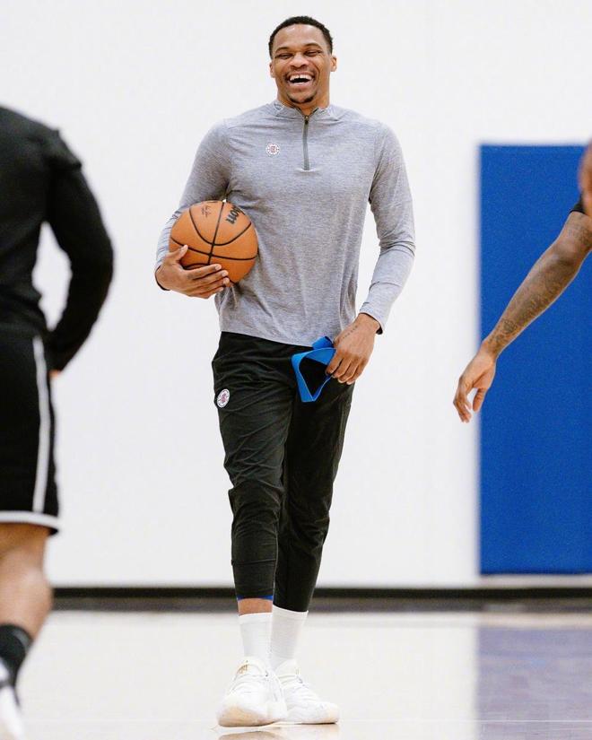 尤其在被对 尤其在被对