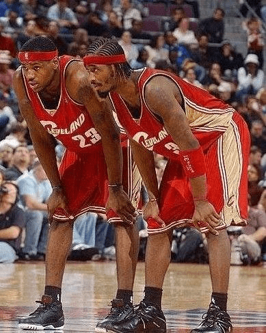 中路通道的 中路通道的